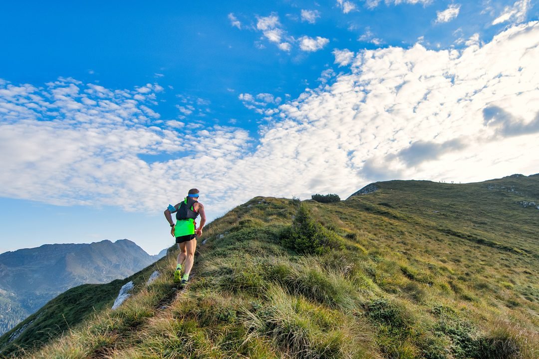 skyrace deportes atletas montañas aventura